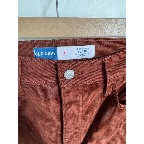 NWOT Old Navy Higher High Rise Flare Corduroy Pants Size 2 Brown Rust - Picture 3 of 8